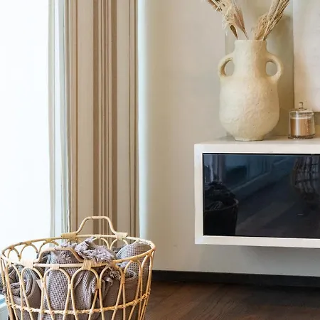 Madrugada, Beachside In Costabella Villa Marbella