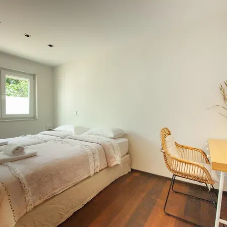 Madrugada, Beachside In Costabella * Marbella