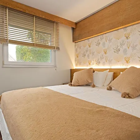 Madrugada, Beachside In Costabella Willa Marbella