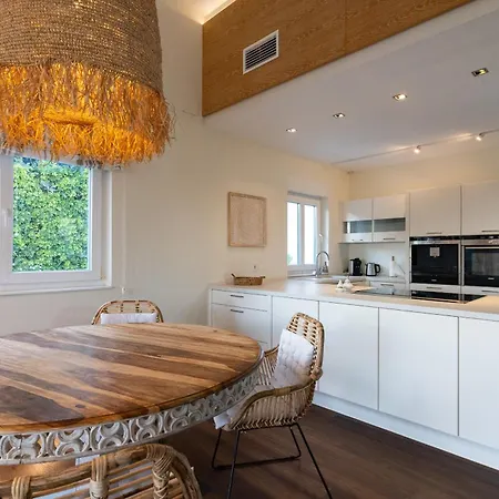 Villa Madrugada, Beachside In Costabella Marbella