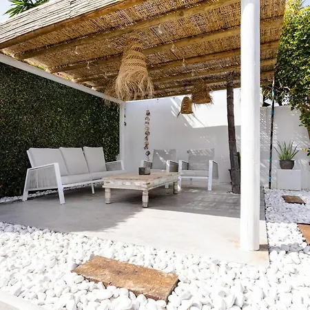 Villa Madrugada, Beachside In Costabella *