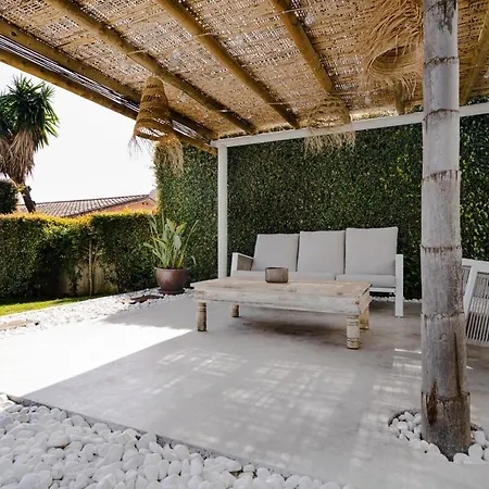 Madrugada, Beachside In Costabella