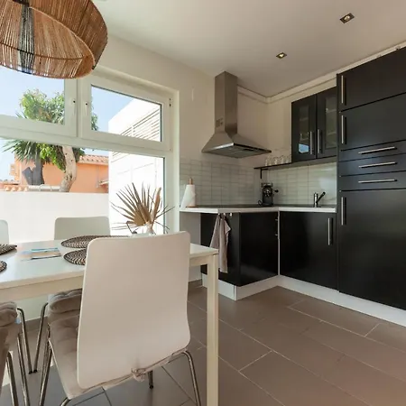 Madrugada, Beachside In Costabella Marbella