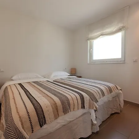 Madrugada, Beachside In Costabella Villa Marbella