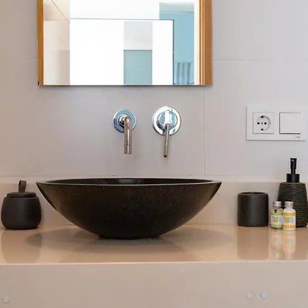 Villa Madrugada, Beachside In Costabella Marbella