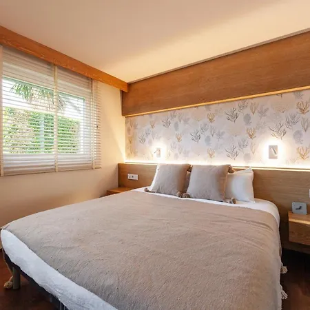 Villa Madrugada, Beachside In Costabella *