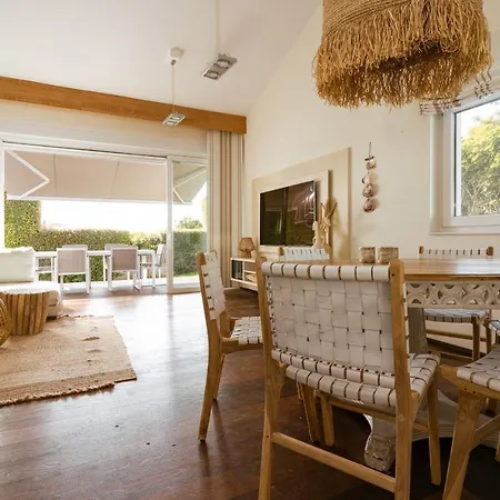 Villa Madrugada, Beachside In Costabella *