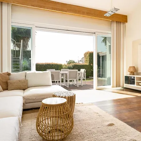 Madrugada, Beachside In Costabella Villa